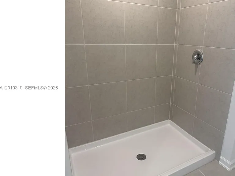 5423 Meadow Walk — Photo 5