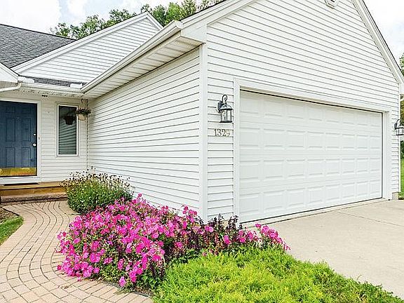 4th image of 1329 Colony Dr