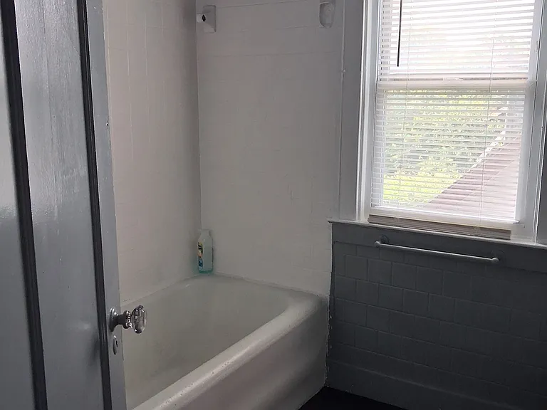 12762 Washburn St — Photo 13