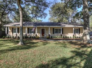 2429 Ripplewood Dr, Conroe, TX 77384