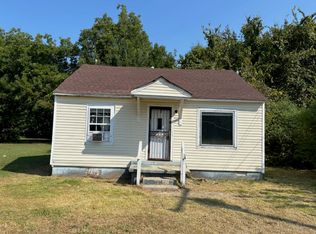 77 Idlewild St, Jackson, TN 38301