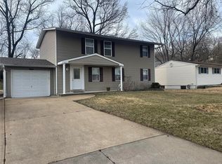 906 Forest Ave, Valley Park, MO