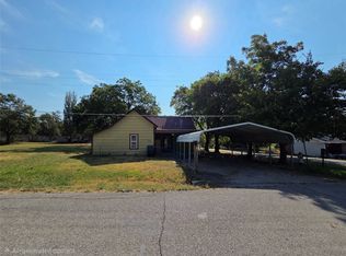 709 W 17th St, Sulphur, OK 73086