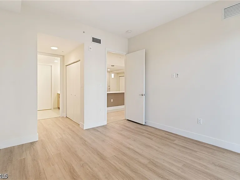 26600 Rosewood Pointe Dr #B-101 — Photo 9