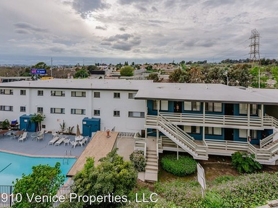 1st image of 4641 W Slauson Ave APT 6C