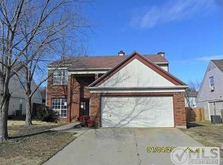 2520 Creekwood Ln, Fort Worth, TX 76123