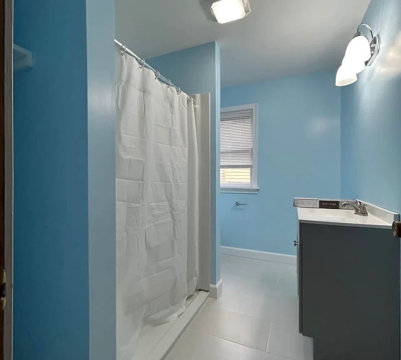2 bed, 1067 sqft, $1,700 — Photo 2