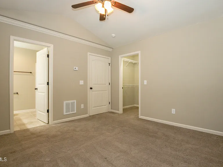 1900 Knob Creek Rd #402 — Photo 15