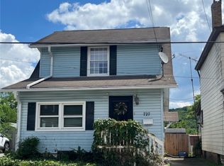 727 Penn Ave, New Brighton, PA