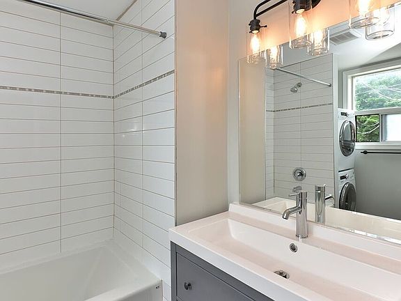 5th image of 32 Cartwright St