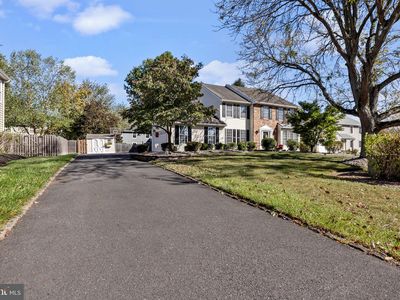 571 Heritage Oak Dr, Yardley, PA, 19067