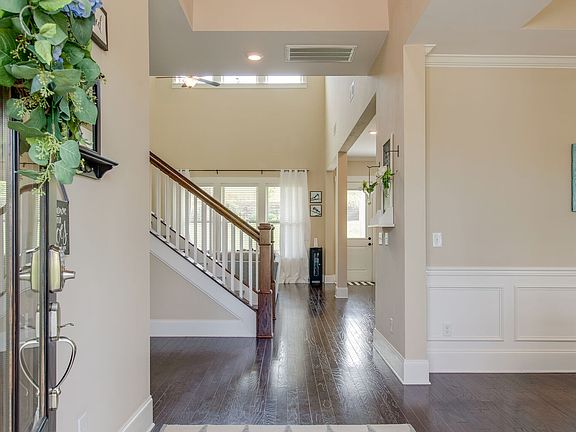 4th image of 2865 Americus Dr
