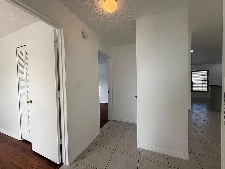 2670 Oak Run Blvd — Photo 22