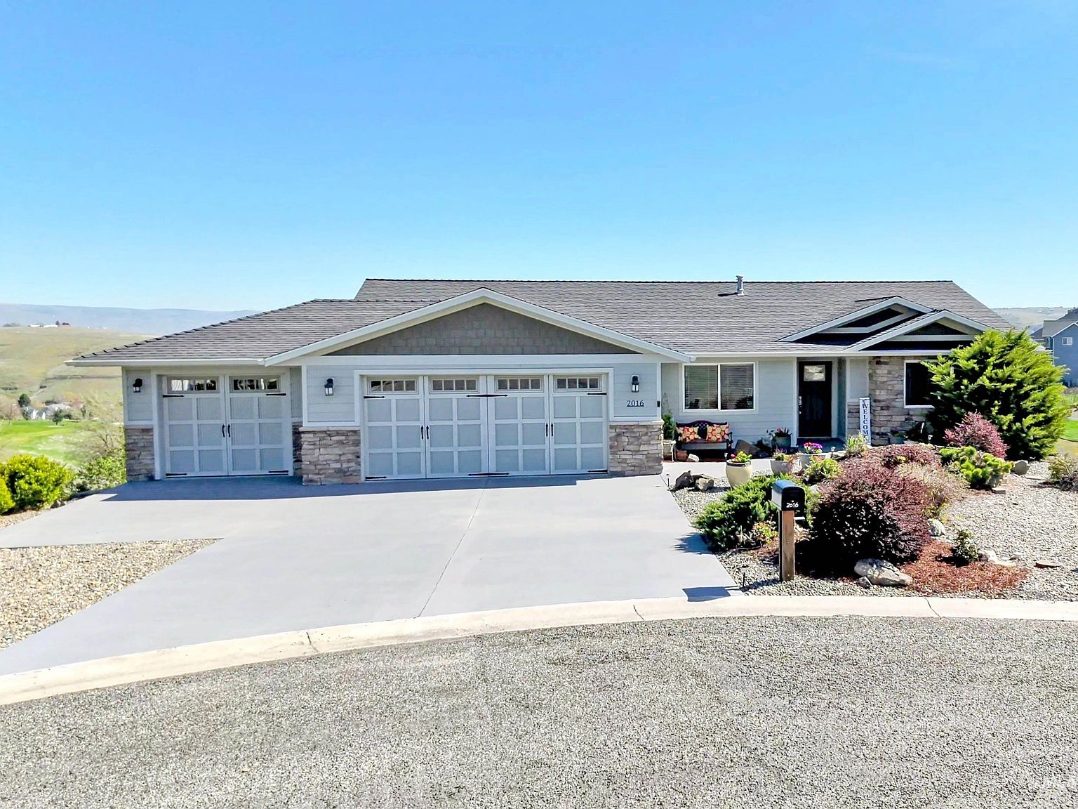 2016 Pleasant View Ct