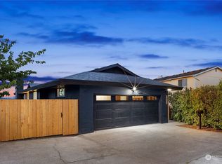 2823 S Bateman St, Seattle, WA 98108