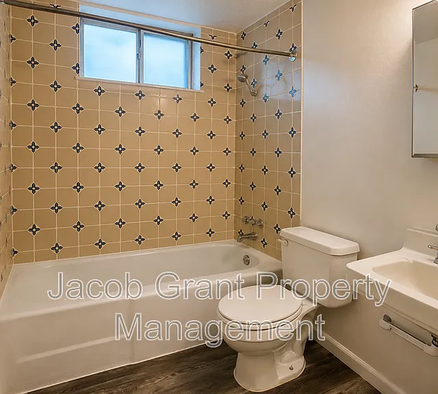298 W 17th St #294 — Photo 9