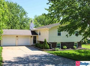 19220 Spyglass Ct, Plattsmouth, NE 68048