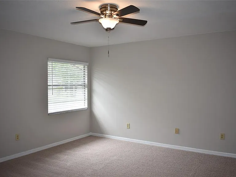 Aura Ct — Photo 20