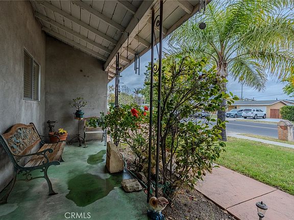 4th image of 230 Sierra Ave