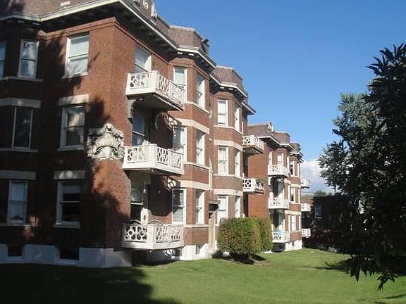 2nd image of 2218 Tower Grove Ave APT 1N