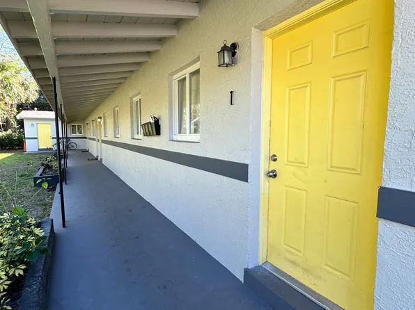 916 NW 3rd Ave, Fort Lauderdale, FL 33311