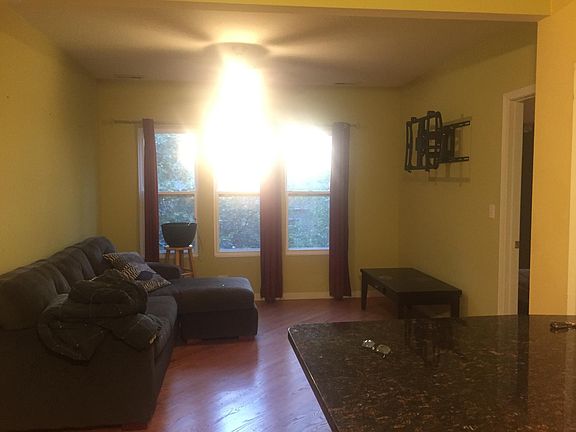 3rd image of 4958 W Parker Ave #1