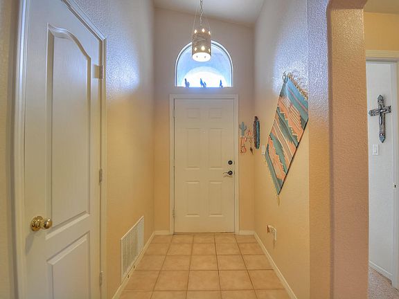 3rd image of 10069 Calle Chulita NW