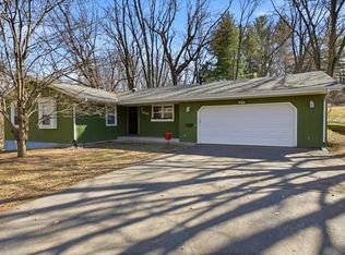 1656 Upper 55th St E, Inver Grove Heights, MN 55077