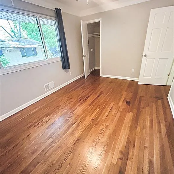 411 10th St NE #7 — Photo 14