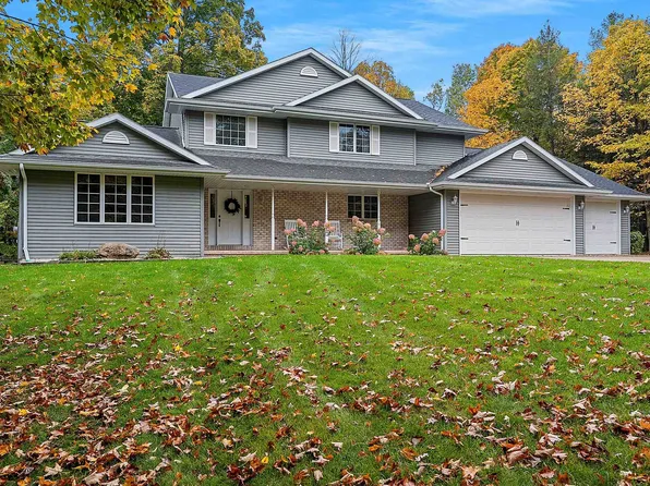 N5571 Henry Ct, Luxemburg, WI 54217