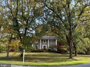 2301 Starcrest Dr, Silver Spring, MD 20904