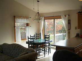 2nd image of 869 Sunridge Dr