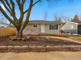 3607 Sunridge Dr, Flint, MI 48506