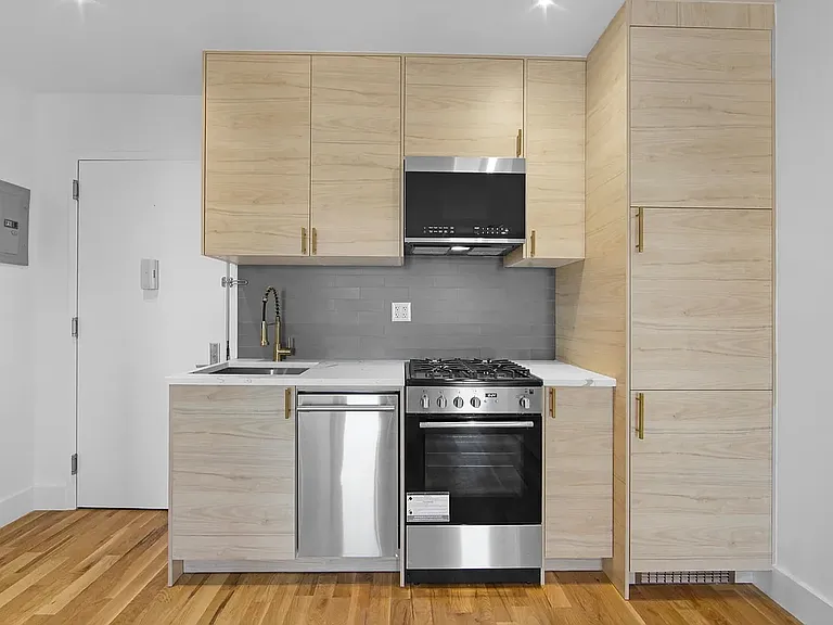 1079 Fulton St #5B — Photo 3