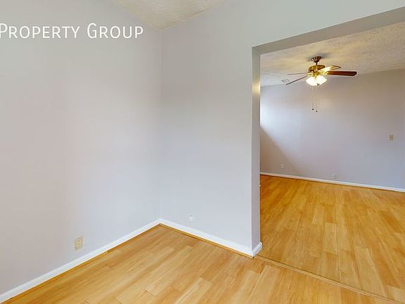 3rd image of 2610 Woodburn Ave APT 3