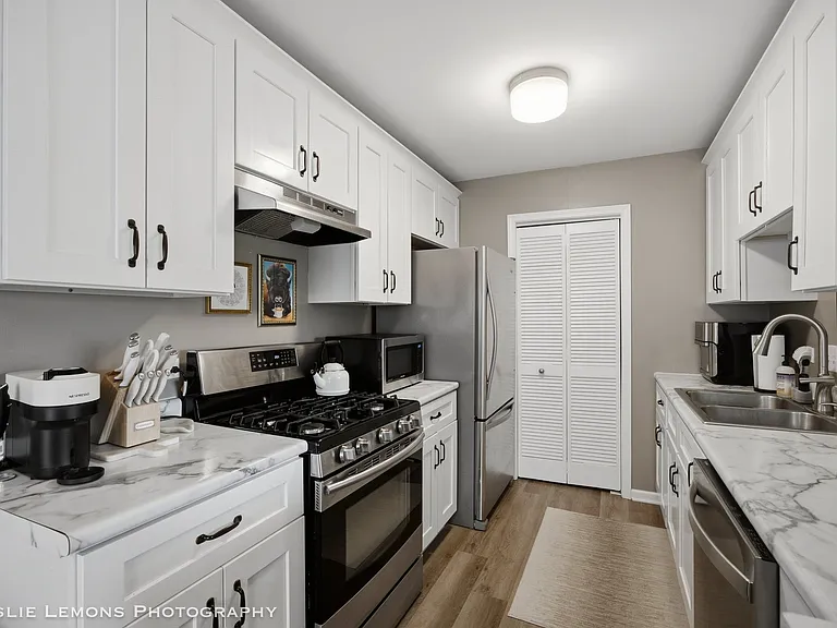 446 Valley Dr #201 — Photo 9