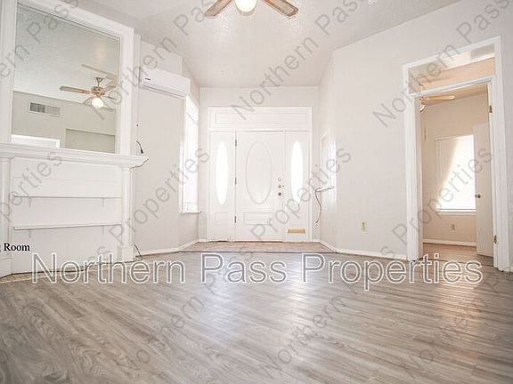 3rd image of 1111 N Cotton St #A
