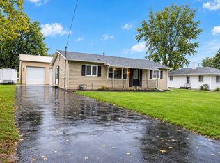 310 Water St, Earlville, IL 60518