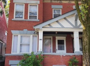 1818 Knowles St, East Cleveland, OH 44112