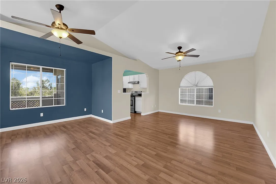 2 bed, 2.0 bath, 1137 sqft, $1,500 — Photo 2
