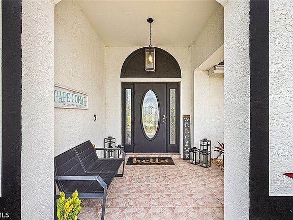 4th image of 1932 SW 2nd Pl