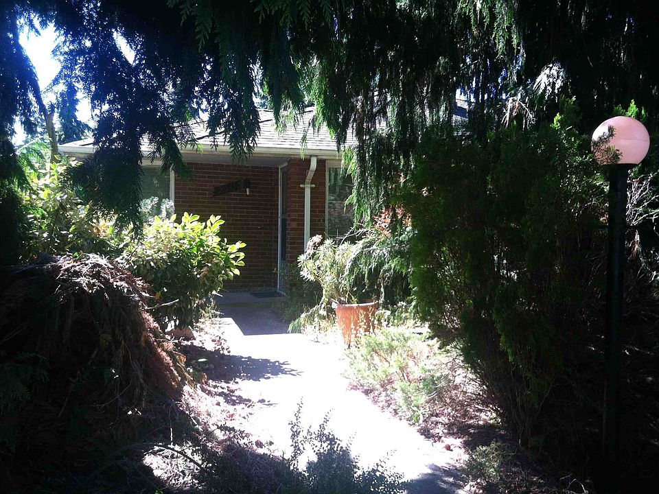 1st image of 12521 26th Ave NE