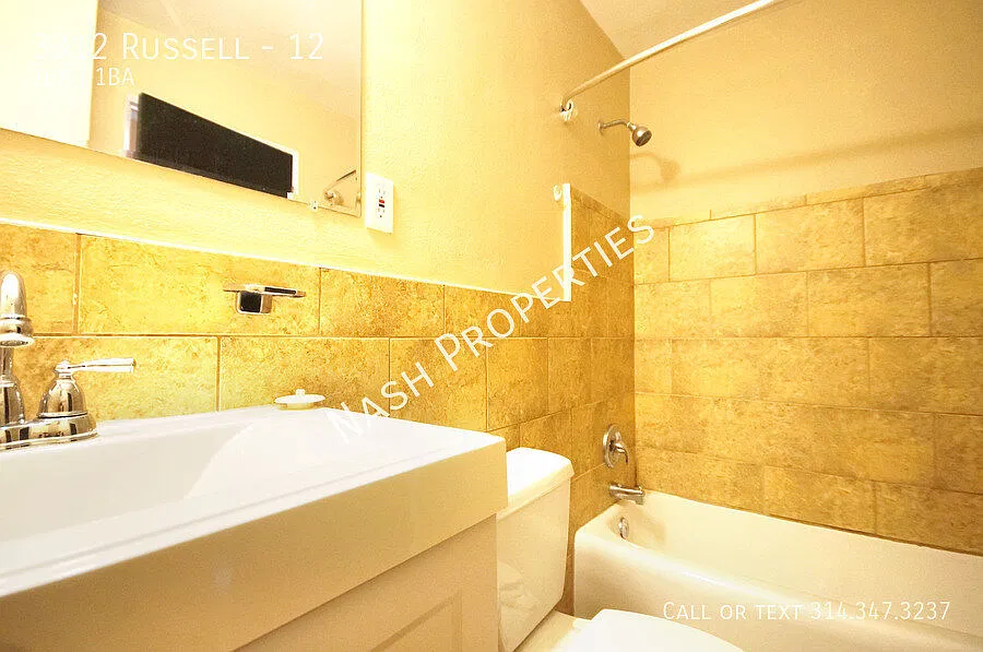 $880 - 1 Bed / 1 Bath apartment in Compton Heights with gated parking — Photo 4