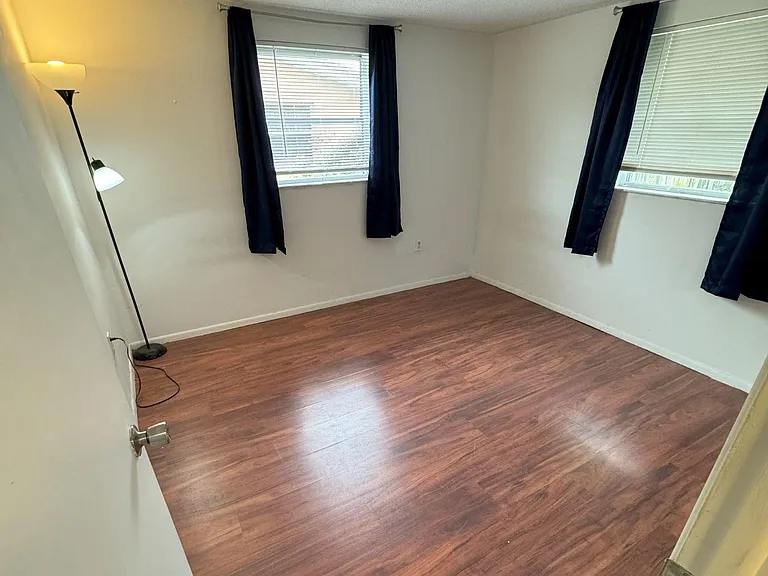 7410 Castanea Dr — Photo 14