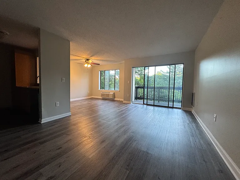 175 Mill Pond Rd #345 — Photo 3