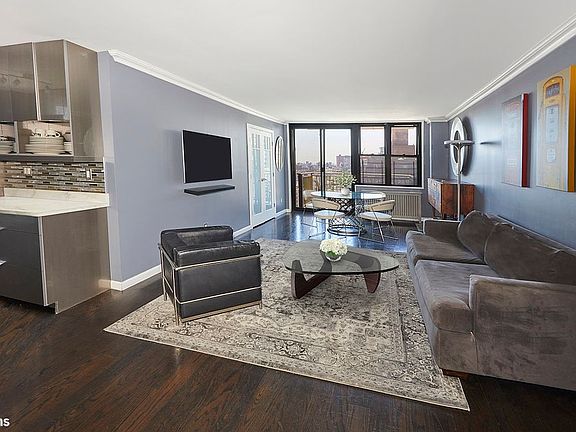 2nd image of 201 E 17th St APT 22B