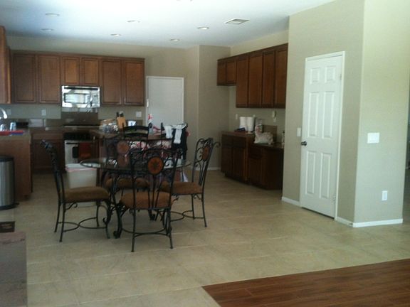 3rd image of 23787 Hillcrest Ct