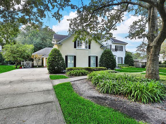 4th image of 5558 Fair Lane Dr