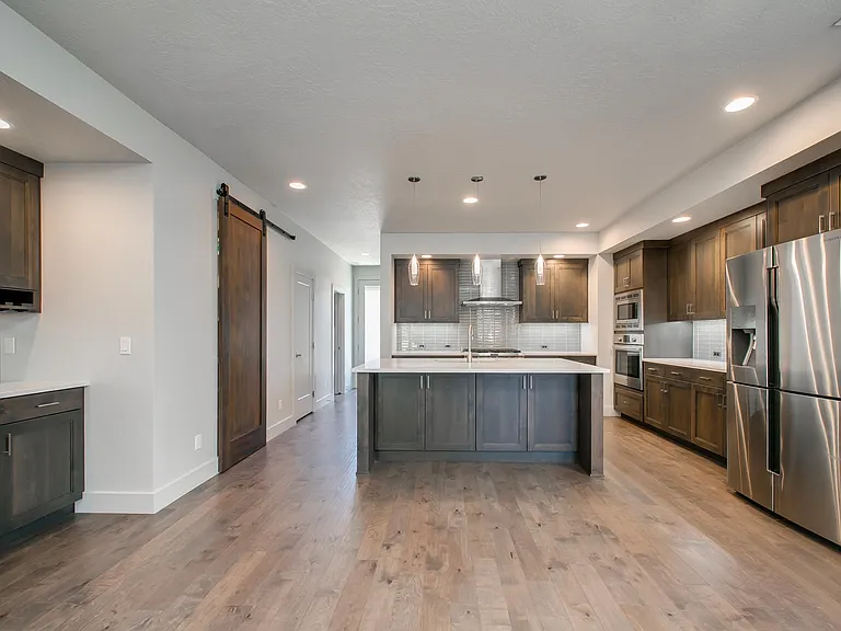 3961 E Parkcenter Blvd — Photo 8