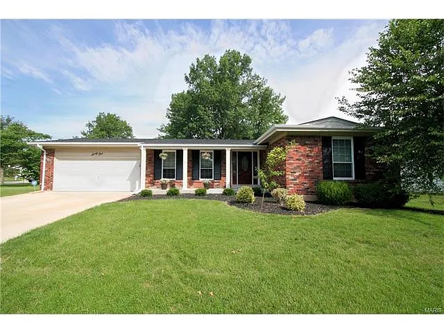 61 McIntyre Dr photo 1